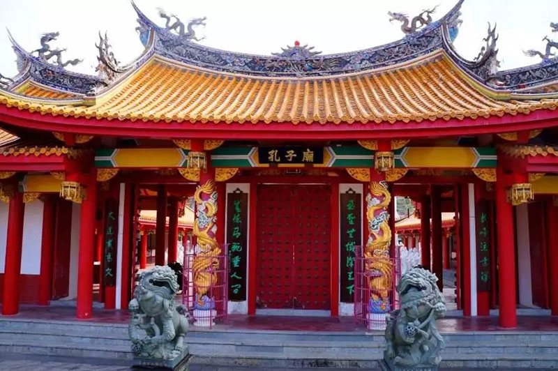 智通教育總經(jīng)理李綱領教師節(jié)致辭02