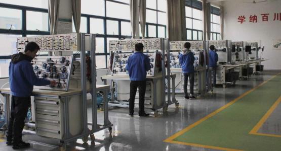 PLC編程培訓后做什么工作？電氣自動化技術在哪里發(fā)展？