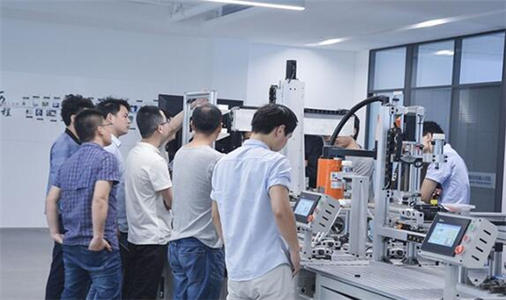 辦電工證在哪里辦？辦電工證要多少錢？